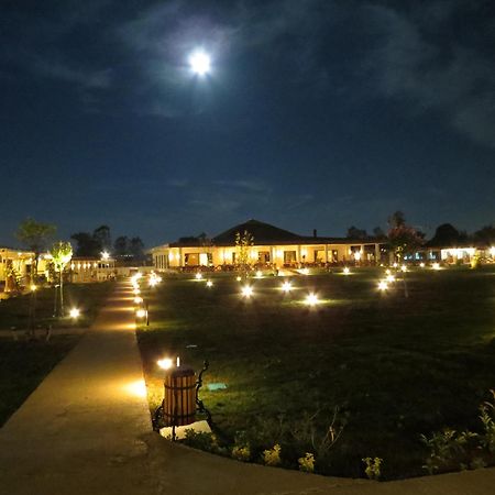 Riva'S Club Hotel Hüseyinli Bagian luar foto