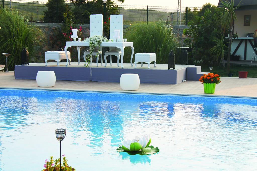 Riva'S Club Hotel Hüseyinli Bagian luar foto