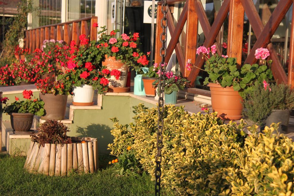 Riva'S Club Hotel Hüseyinli Bagian luar foto
