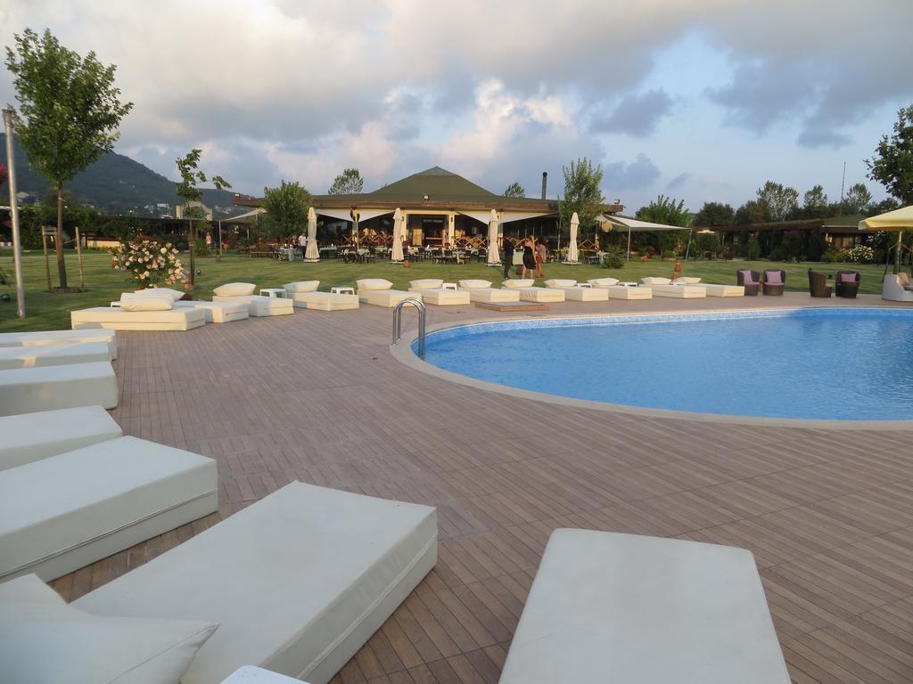 Riva'S Club Hotel Hüseyinli Bagian luar foto