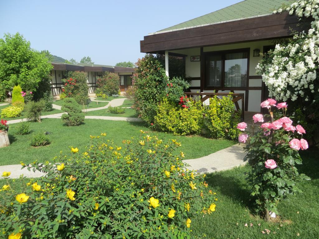 Riva'S Club Hotel Hüseyinli Bagian luar foto